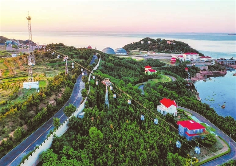 西霞口摩天岭景区.