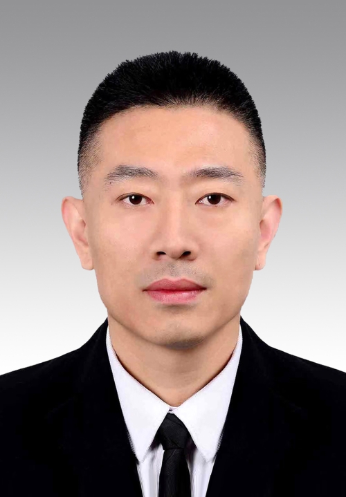 <!--信息标题-->